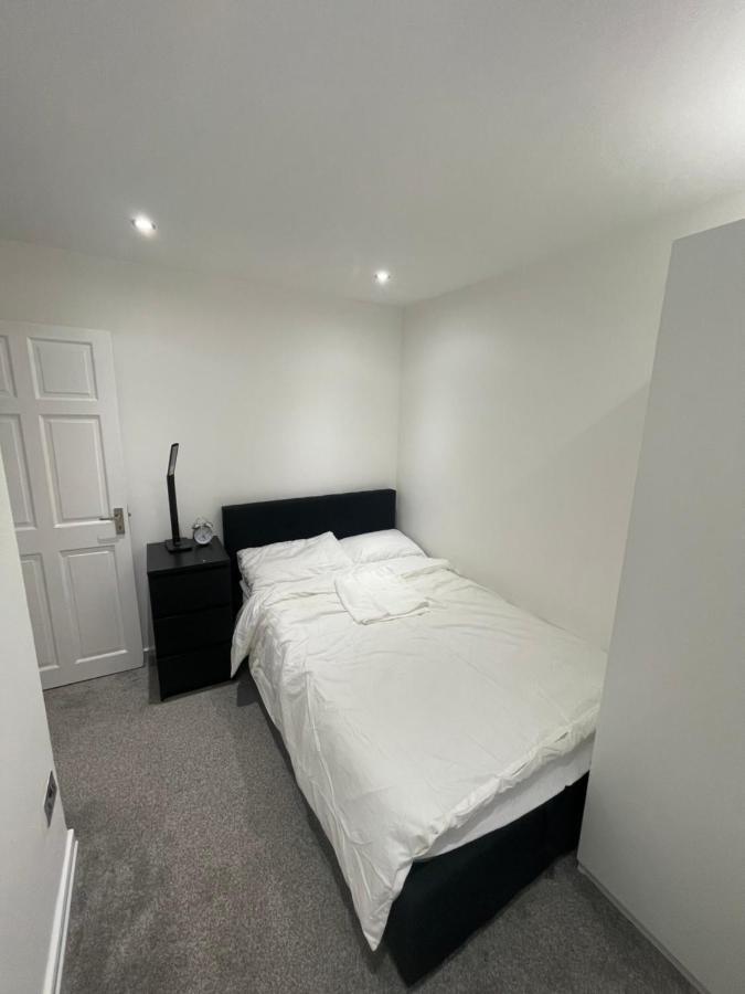 Docks For Short Letting Проживание в семье